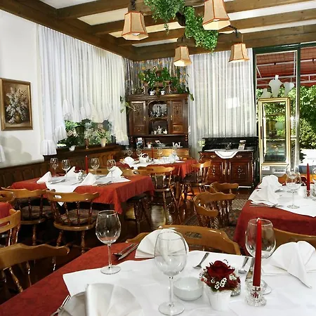 Hotel Kirchenwirt Velden am Wörthersee