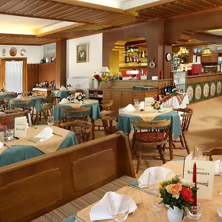 فندق Kirchenwirt 3*