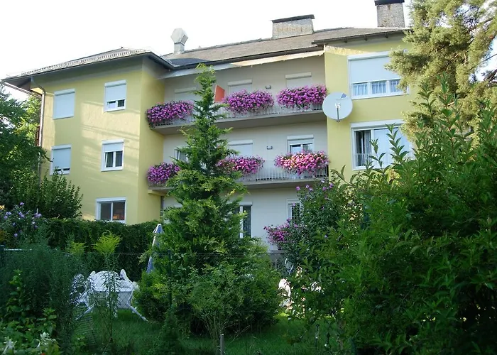 Отель Kirchenwirt 3*